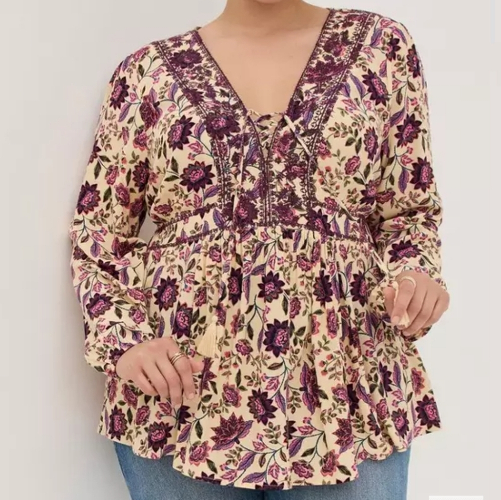 Torrid Babydoll Rayon Crepe Embroidered Lace-Up Top Women's Size 2